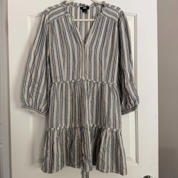 PAIGE Dresses & Skirts - PAIGE Boho Long Balloon Sleeve Striped Dress in Blue and White